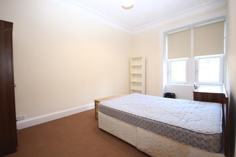 3 bedroom flat to rent, Caird Drive, Dowanhill, Glasgow, G11