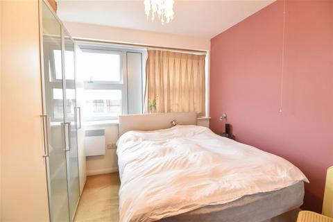 undefined, London Road, London