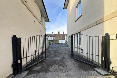 1 bedroom flat for sale, Longfleet Road, Poole, BH15