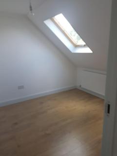 5 bedroom semi-detached house to rent, Greyhound Hill, London, NW4