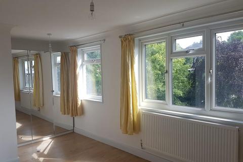 5 bedroom semi-detached house to rent, Greyhound Hill, London, NW4