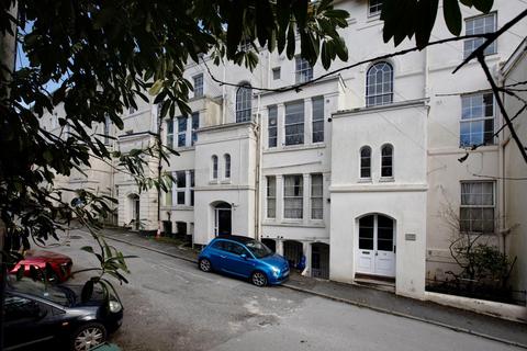 2 bedroom flat for sale, Barnpark Terrace, Teignmouth, TQ14 8PS