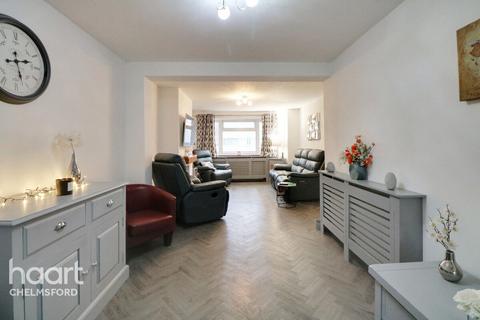 3 bedroom terraced house for sale, Rose Glen, Chelmsford