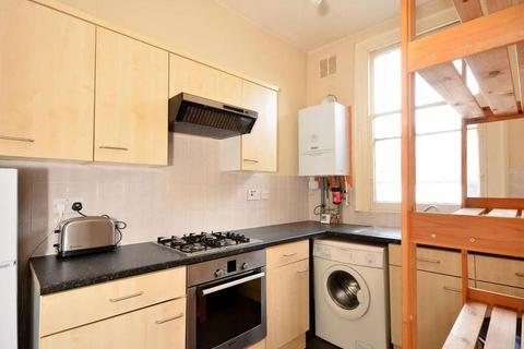 1 bedroom block of apartments to rent, Crouch Hill, London