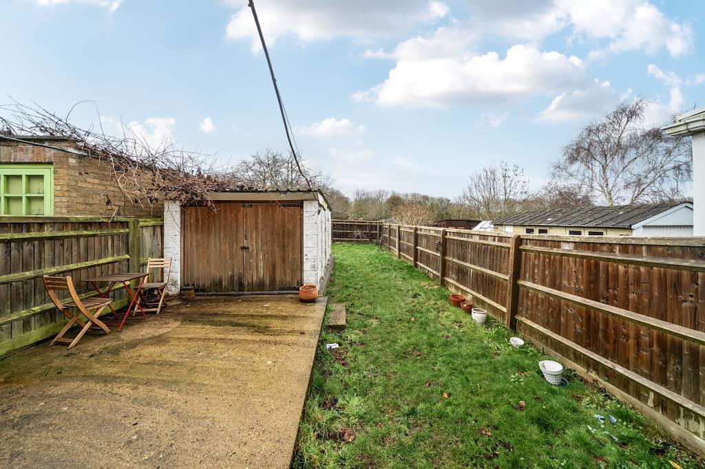 External Rear Garden & Garage