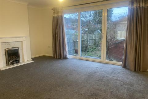 3 bedroom semi-detached house to rent, Haven Staithes, Hedon, Hull