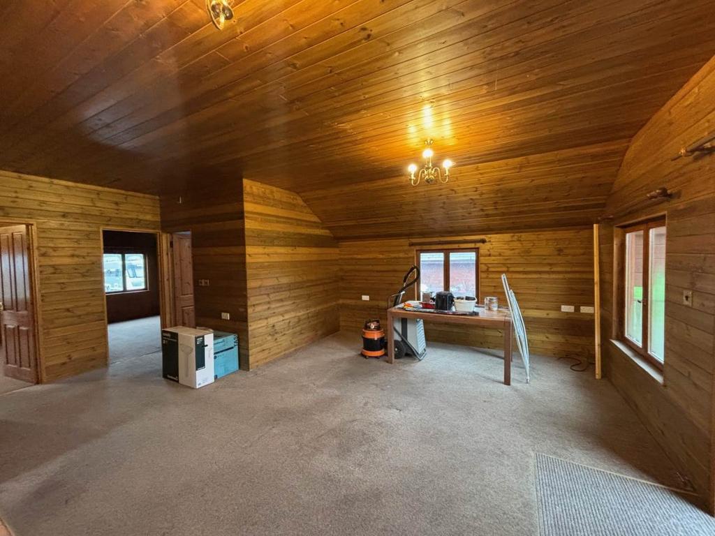 Daffodil living area