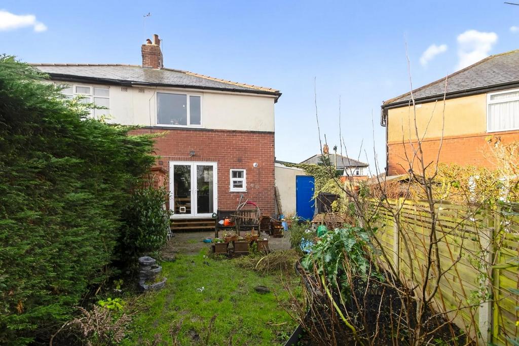 5harlowmoorcrescent-17.jpg