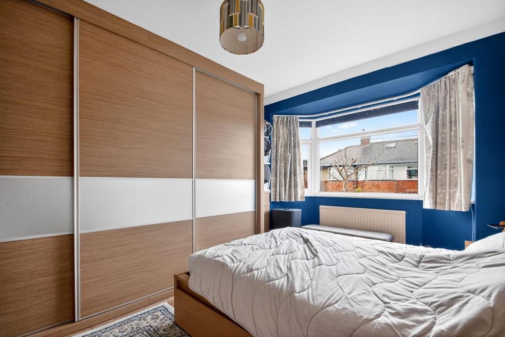 5harlowmoorcrescent-10.jpg