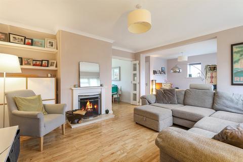 4 bedroom end of terrace house for sale, Windmill Drive, Reigate, Surrey, RH2
