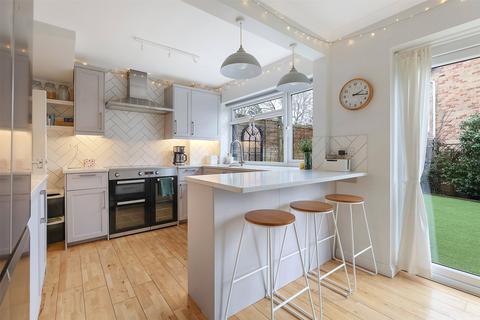 Windmill Drive, Reigate, Surrey, RH2