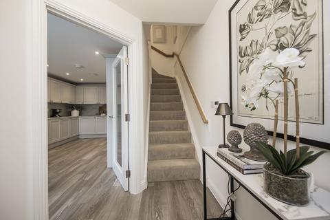 4 bedroom semi-detached house for sale, 7 Marlowe Close, The Brambles, Crowborough