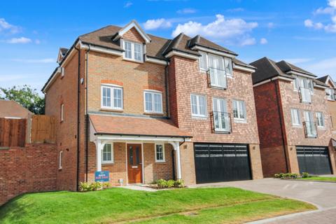 4 bedroom detached house for sale, 9 Marlowe Close, The Brambles, Crowborough