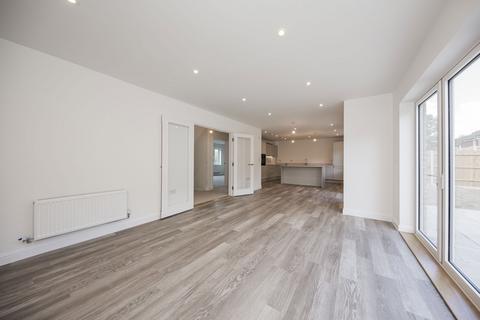 4 bedroom detached house for sale, 9 Marlowe Close, The Brambles, Crowborough