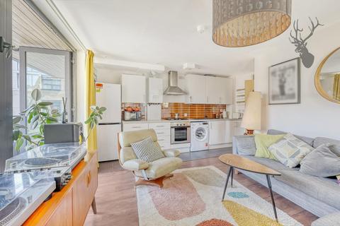 1 bedroom apartment for sale, Fondant Court, Bow