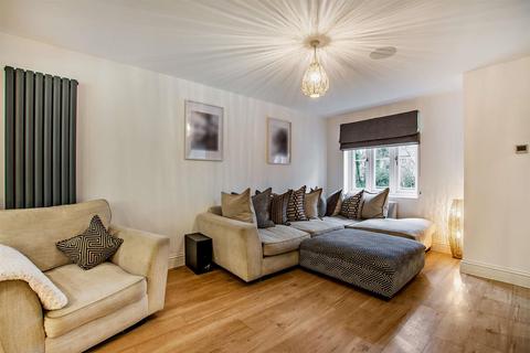 4 bedroom end of terrace house for sale, Albert Reed Gardens, Tovil, Maidstone