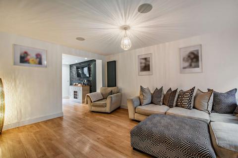 4 bedroom end of terrace house for sale, Albert Reed Gardens, Tovil, Maidstone