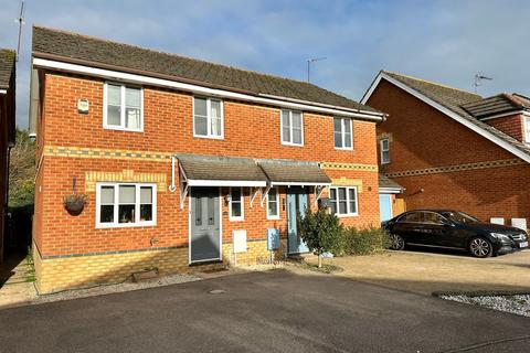 3 bedroom semi-detached house for sale, Hawkins Way, Bovingdon HP3