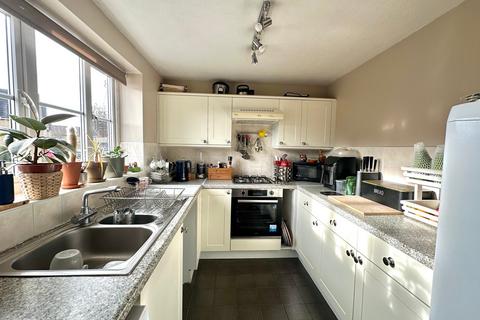 3 bedroom semi-detached house for sale, Hawkins Way, Bovingdon HP3