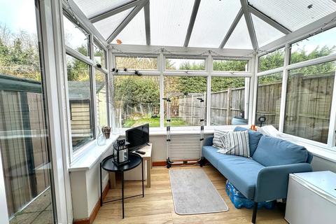 3 bedroom semi-detached house for sale, Hawkins Way, Bovingdon HP3