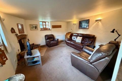 undefined, Market Close, Buckfastleigh TQ11
