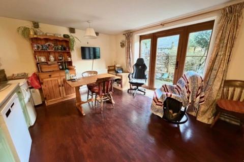 undefined, Market Close, Buckfastleigh TQ11
