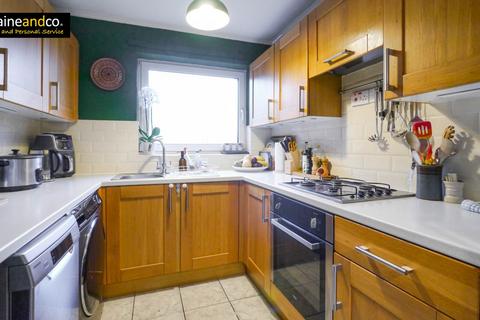 2 bedroom flat for sale, Malting Mead, Hatfield