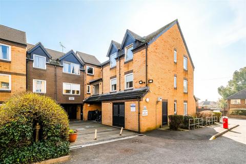 1 bedroom retirement property to rent, Homebush House, North Chingford