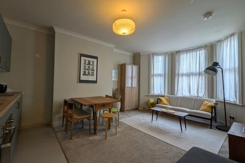 2 bedroom flat to rent, The Parade, Folkestone, Kent, CT20