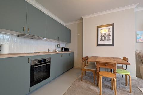 2 bedroom flat to rent, The Parade, Folkestone, Kent, CT20