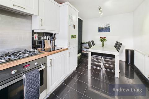 3 bedroom townhouse for sale, Woodside Drive, Boldon Colliery