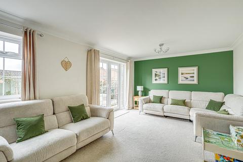 4 bedroom detached house for sale, Wethersfield Close, Rayleigh, SS6