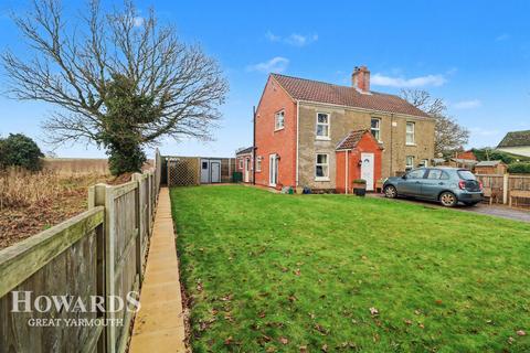 3 bedroom semi-detached house for sale, Low Road, Rollesby