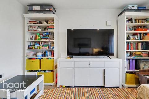 1 bedroom apartment for sale, Thornbury Way, London