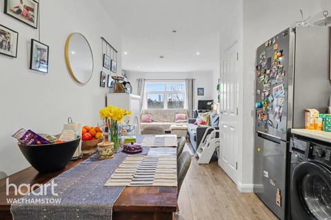 undefined, Thornbury Way, London