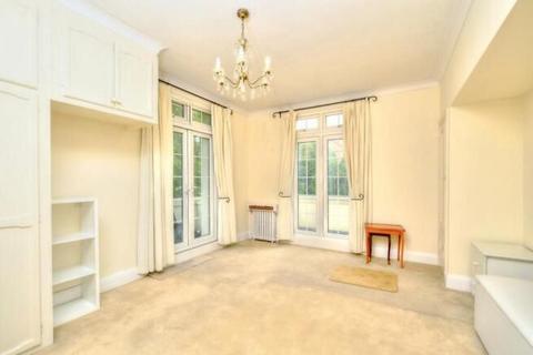 4 bedroom flat for sale, Flat 52 Bath Hill Court, Bath Road, Bournemouth, Dorset, BH1 2HS