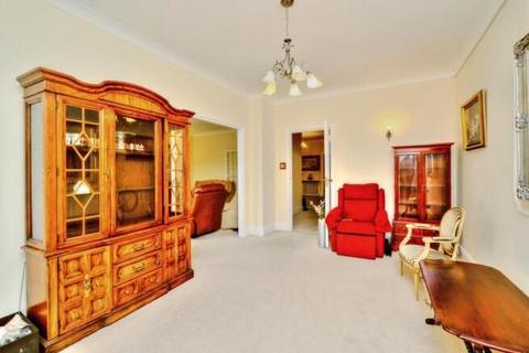 4 bedroom flat for sale, Flat 52 Bath Hill Court, Bath Road, Bournemouth, Dorset, BH1 2HS