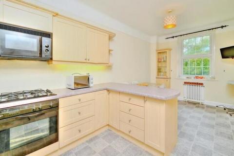 4 bedroom flat for sale, Flat 52 Bath Hill Court, Bath Road, Bournemouth, Dorset, BH1 2HS
