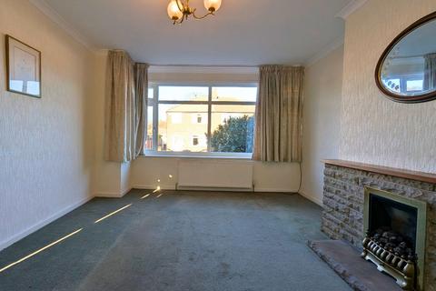 3 bedroom semi-detached house for sale, West Farm Avenue, Leeds