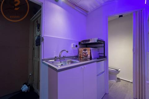 undefined, Cabin 12, 6 Ducks Walk, Twickenham, Greater London