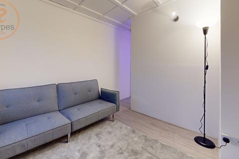 undefined, Cabin 12, 6 Ducks Walk, Twickenham, Greater London
