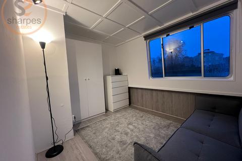 undefined, Cabin 12, 6 Ducks Walk, Twickenham, Greater London