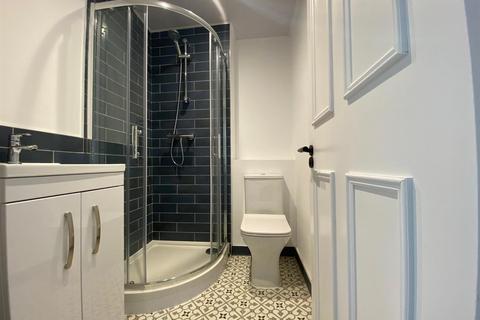 1 bedroom flat to rent, Warwick Road, Chorlton, Manchester