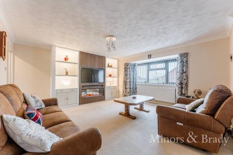 3 bedroom detached bungalow to rent, Hawthorn Rise, Mundesley