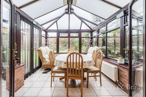 3 bedroom detached bungalow to rent, Hawthorn Rise, Mundesley