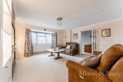 3 bedroom detached bungalow to rent, Hawthorn Rise, Mundesley