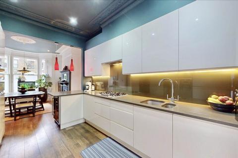 3 bedroom house for sale, Dresden Road, London N19