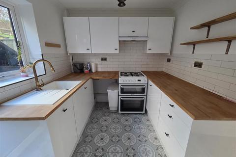 2 bedroom terraced house to rent, Truro