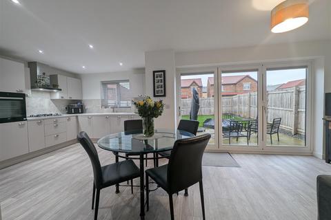 4 bedroom detached house for sale, John's Garth, Darlington