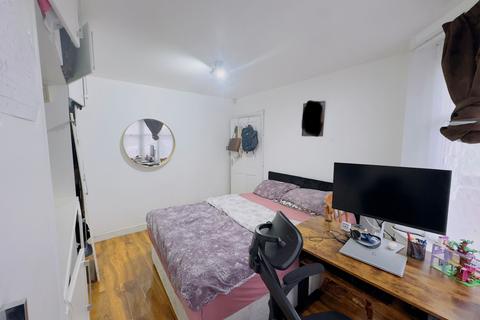 2 bedroom flat to rent, Harrow HA2